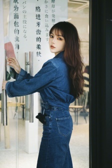 我半夜吮亲妺妺的胸好爽